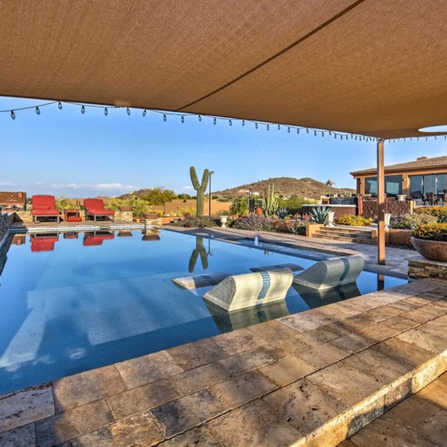 Ecomm: Airbnbs worth the splurge